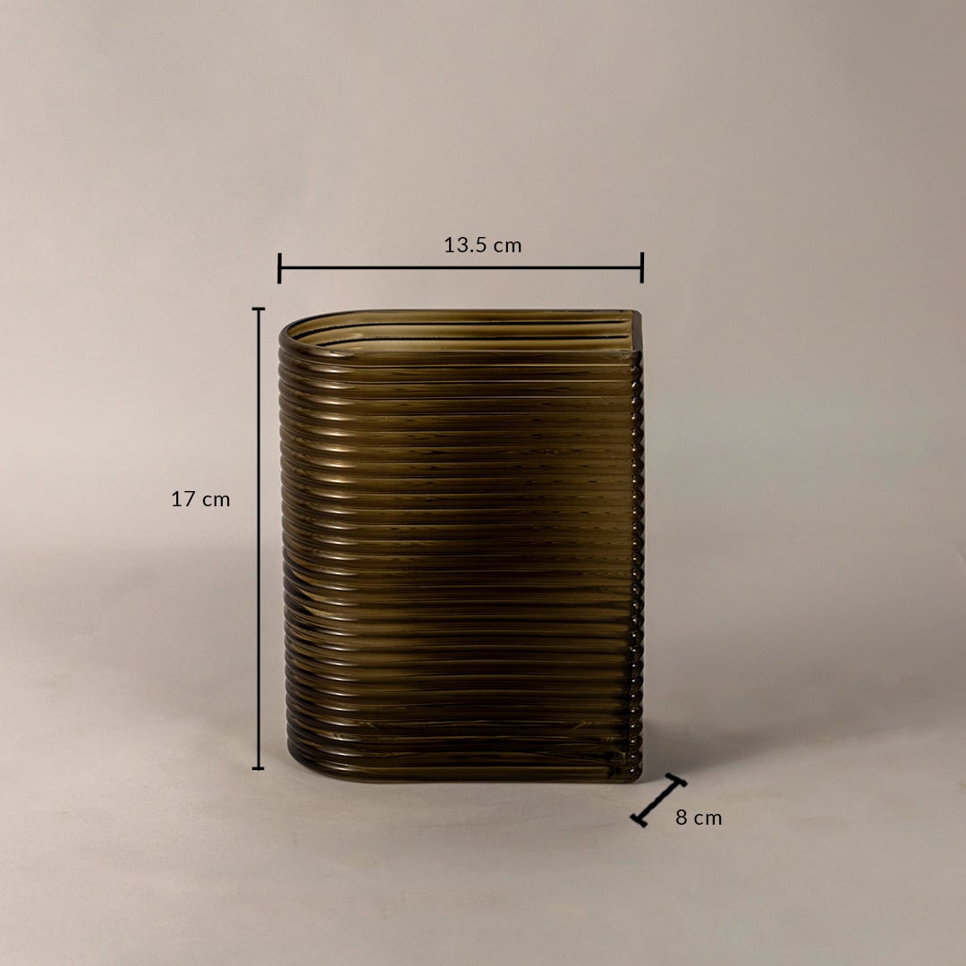 Ribbed glass vase 17 cm height 13.5 cm width 8 cm depth smoke brown rectangular curved design light on white background placement.