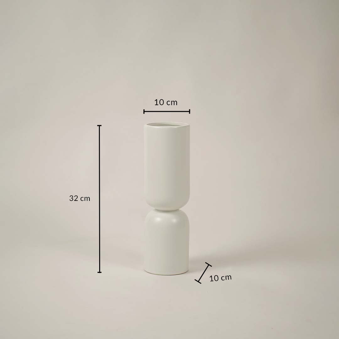 Tall white ceramic vase measuring 32 cm height and 10 cm width shown clearly with size markings.