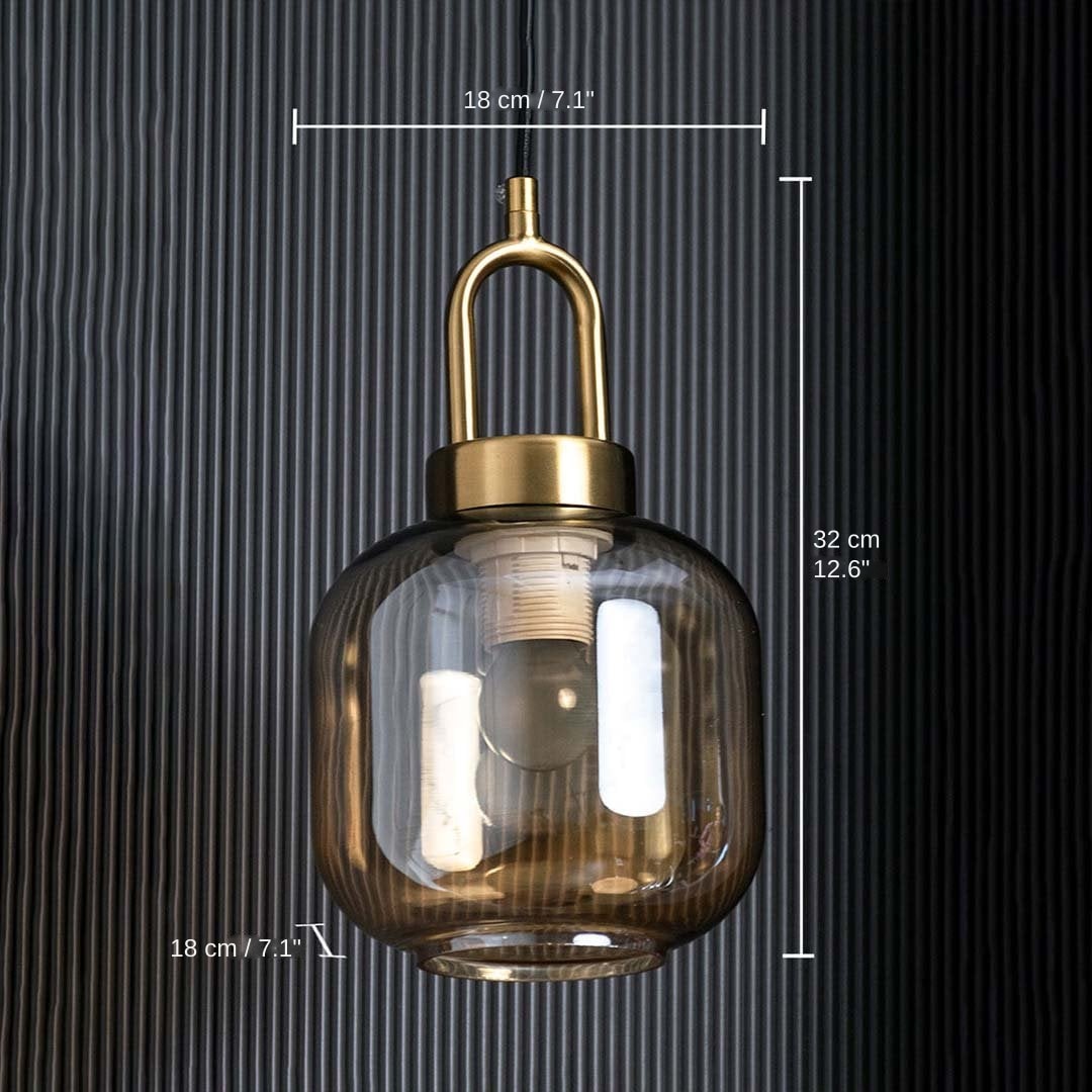 Gold and amber glass pendant light, 32 x 18 x 18 cm (12.6 x 7.1 x 7.1 inches) dimensions