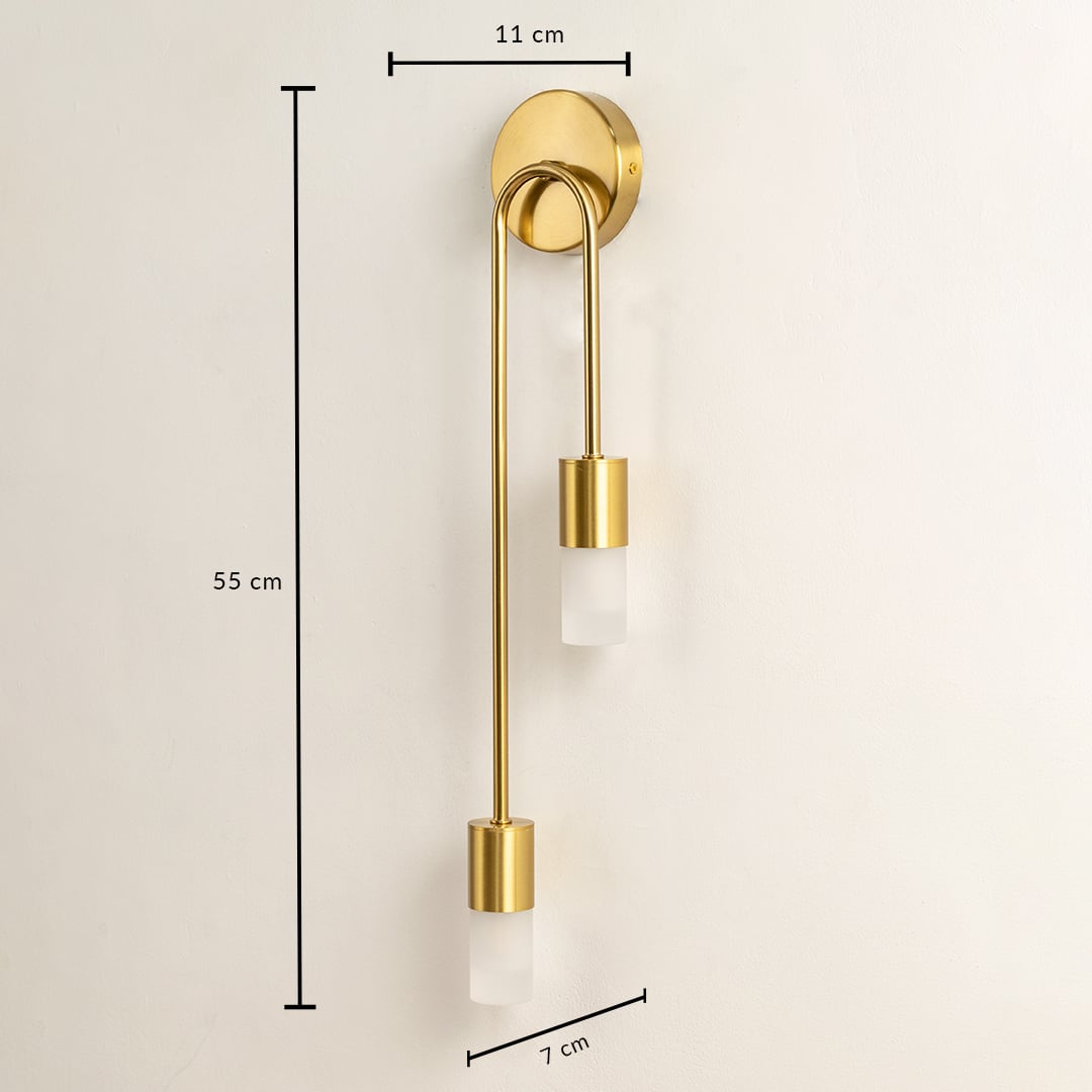 A dual gold wall sconce with frosted glass shades shown with clear dimensions displaying a height of 55 cm a plate width of 11 cm and a depth of 7 cm for accurate fitting.