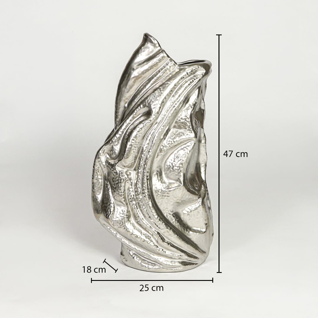 Silver sculptural decor dimension image showing 47 cm height and 25 cm width artistic metallic statement piece for modern home decor.