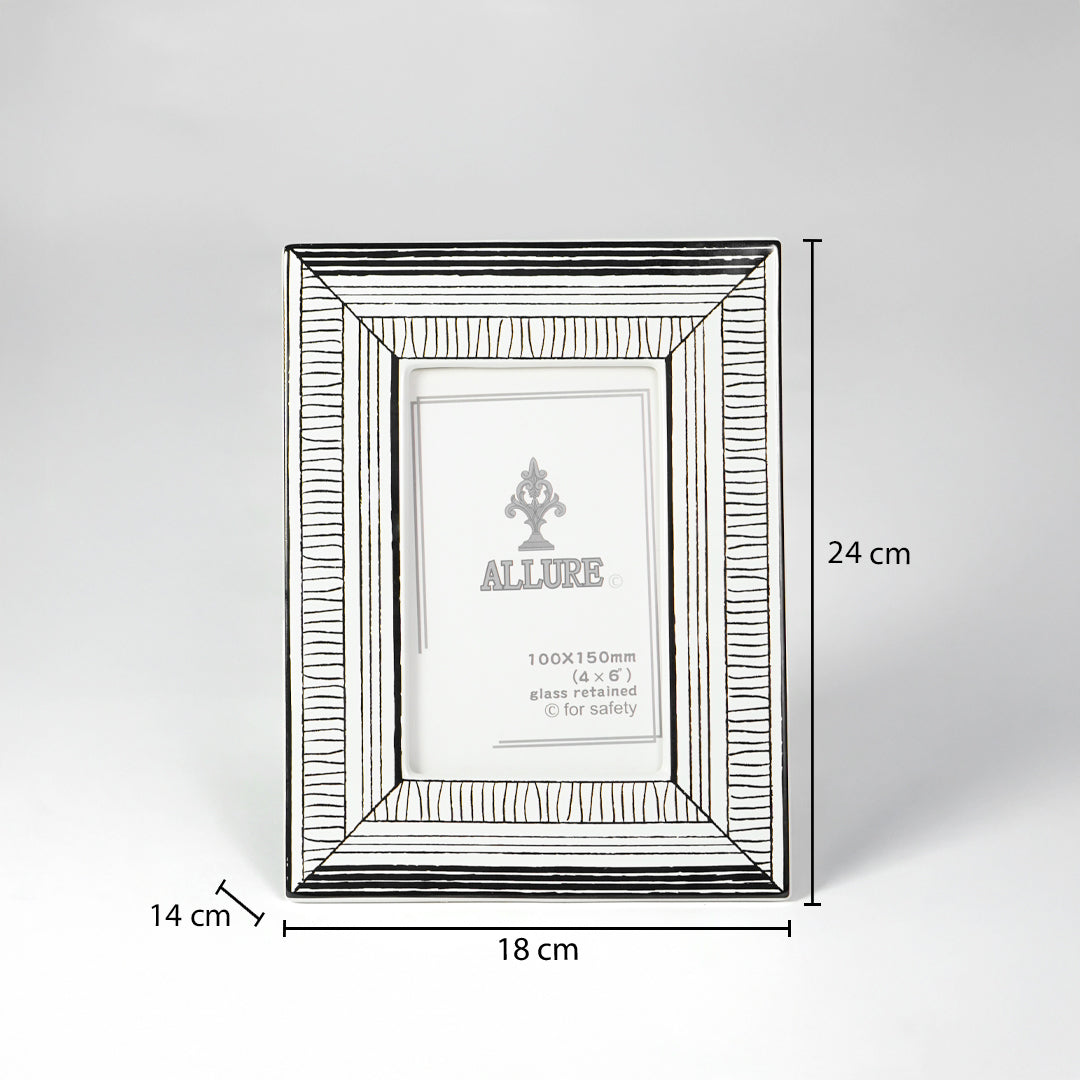 Pinstripe Tabtle Top Photo Frame