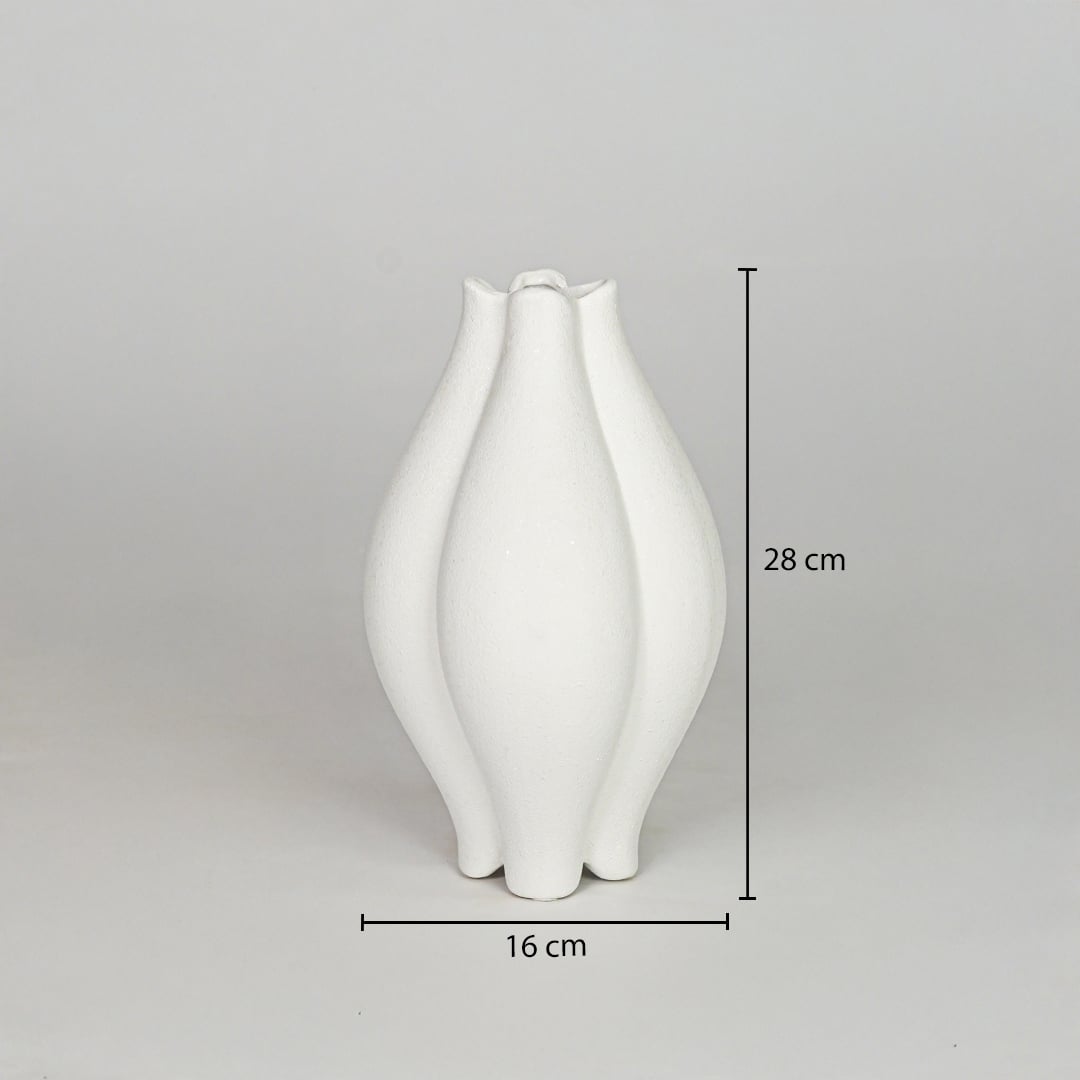 White ceramic decorative vase size 28 cm height 16 cm length modern sculpted flower vase dimension reference image.