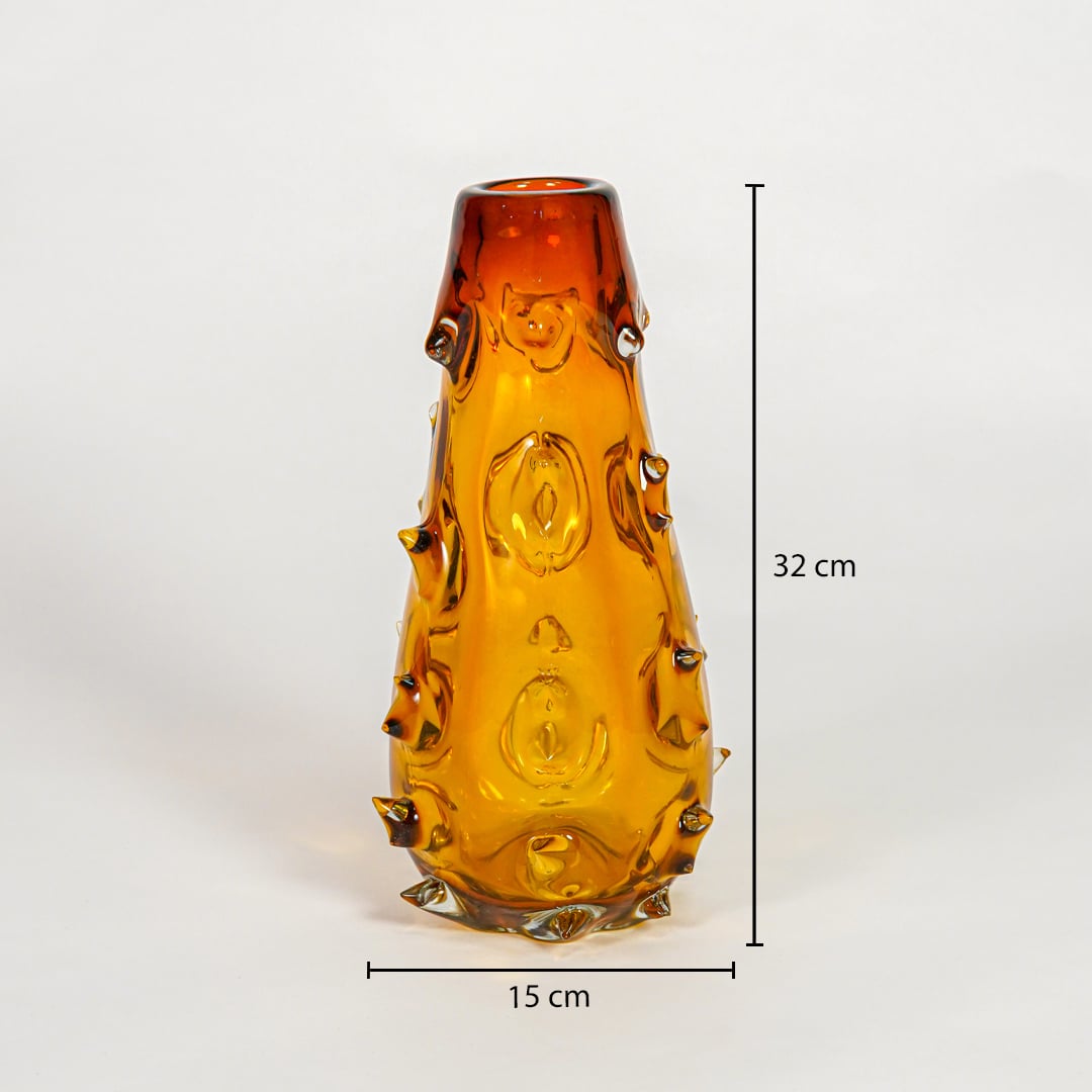 Amber art glass vase dimension image showing 32 cm height and 15 cm width decorative glass accent for table shelf styling.