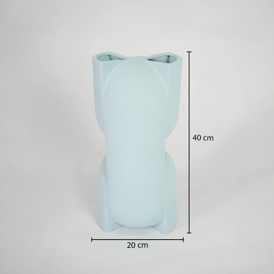 Light blue ceramic floor vase dimension image with 40 cm height and 20 cm width for modern decor.