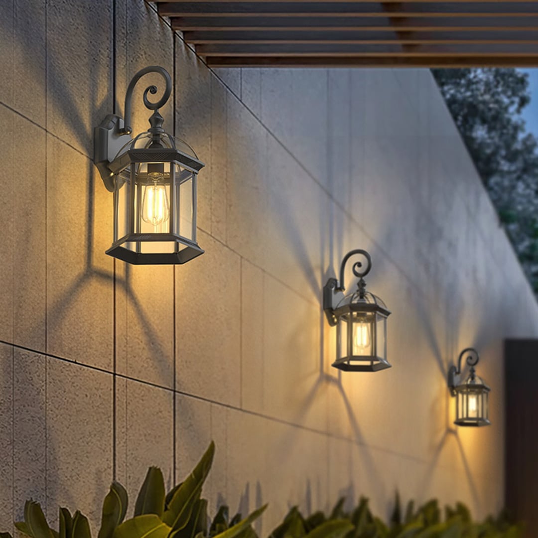 Outdoor lights for all weather with durable fixtures and stylish exterior lighting inspiration.