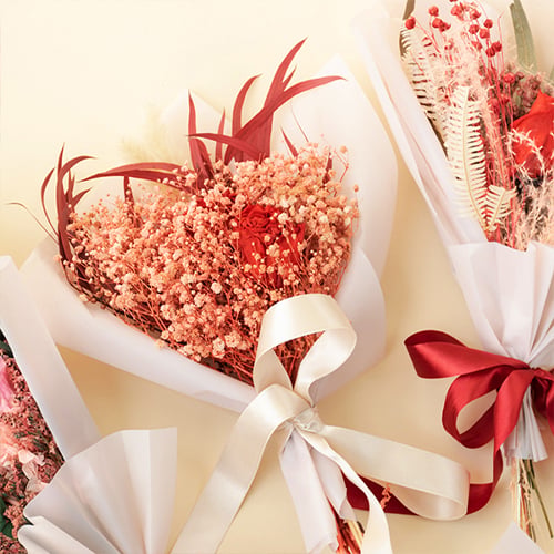 Trending flower bouquet design with soft tones stylish wrapping and modern floral arrangement ideas.