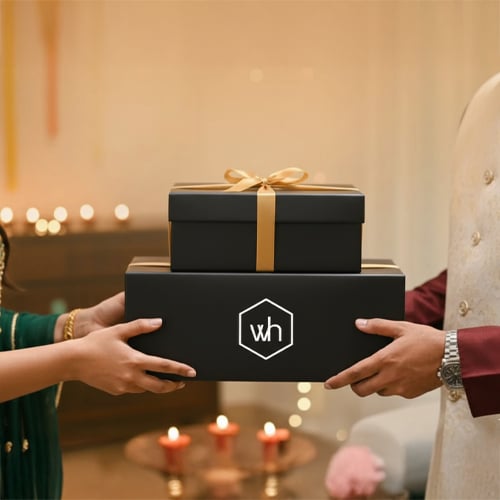 Newlywed home decor gift ideas with stylish presents and thoughtful celebration inspiration.