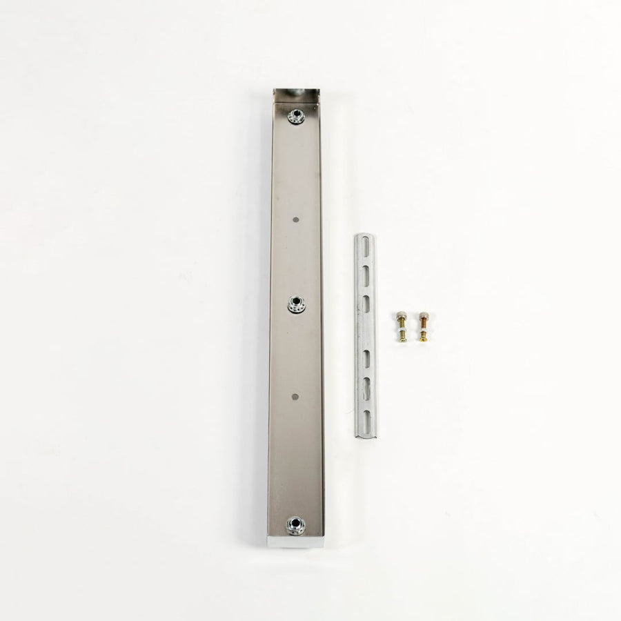 3 Light Chrome Rectangular Ceiling Plate Medium White Background 1