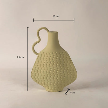 Haven beige ceramic vase measuring 25 cm in height 18 cm in width and 7 cm in base diameter shown with clear labeled measurements.