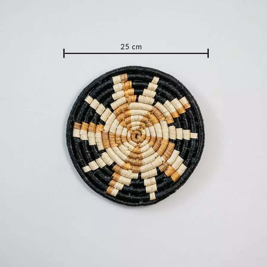 Round bamboo wall plate in black beige brown color showing 25 cm diameter ideal for decorative wall styling.