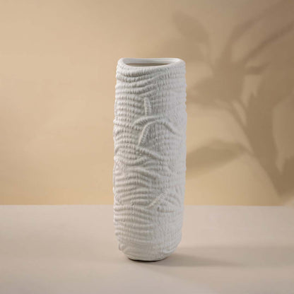 Ancien White Ceramic Vase