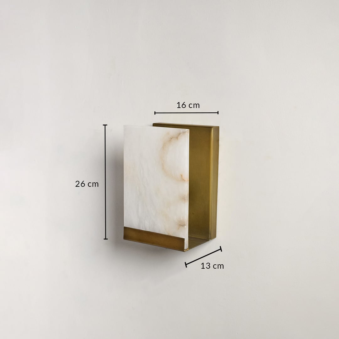 Rectangular metal and alabaster wall lamp measuring 26 cm in height and 16 cm in width ideal for sophisticated ambient lighting.