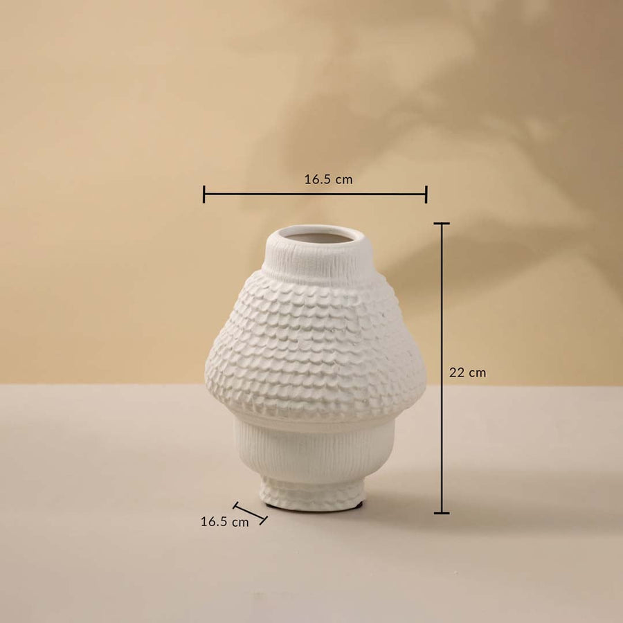 White ceramic vase on white background showing height 22 cm and width 16 cm with 16 cm base suitable for tabletop and console decor.