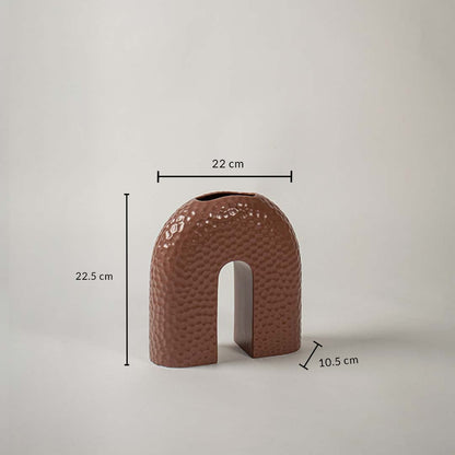 Dimension image of the brown arched ceramic vase showing height 22.5 cm width 22 cm and depth 10.5 cm against a white background.