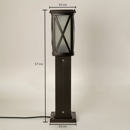 Black outdoor bollard light dimension image with 57 cm height and 15 cm width for exterior decor use.