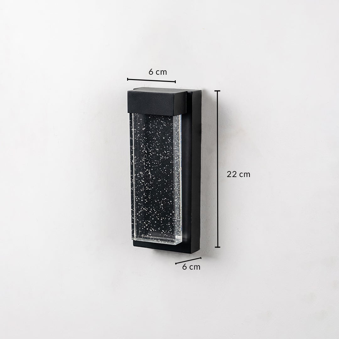Wall light dimensions displayed 22 cm height 6 cm width and 6 cm depth.