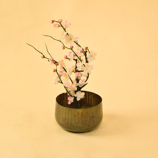 Dhaara Vase - Green Medium