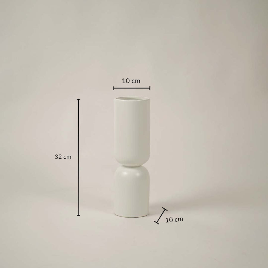 Tall white ceramic vase measuring 32 cm height and 10 cm width shown clearly with size markings.