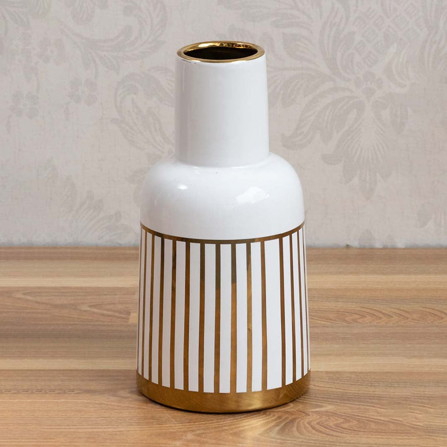 Ember Vase Large White Background 1
