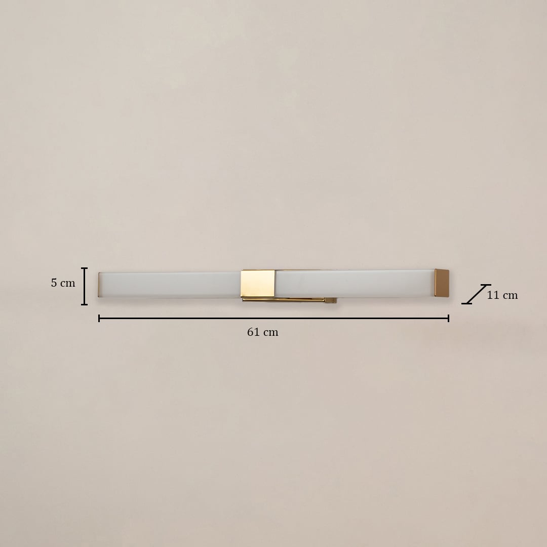 White and gold picture light measuring 61 cm width and 11 cm depth shown on white background for accurate wall lighting planning.