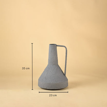 Gray ceramic pitcher with handle showing product dimensions 35cm height and 23cm width featuring textured matte finish on neutral background.