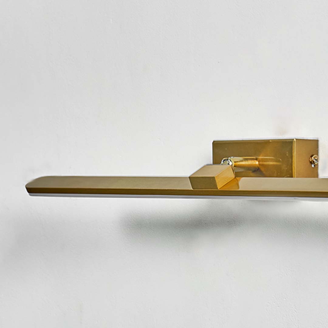Modern brass metal picture light with sleek linear design for elegant bathroom and vanity mirror decor.