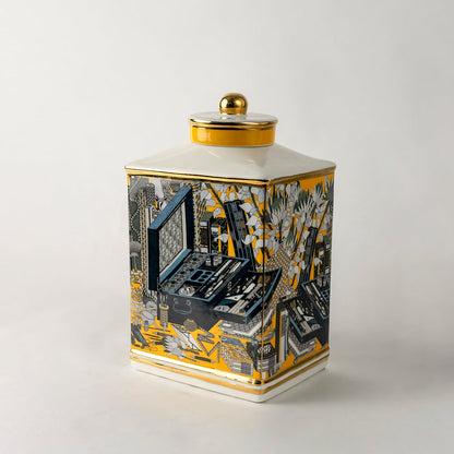Ceramic jar with a black and gold crane design suited for premium oriental décor adding artistic cultural detail and refined craftsmanship to sophisticated home environments.