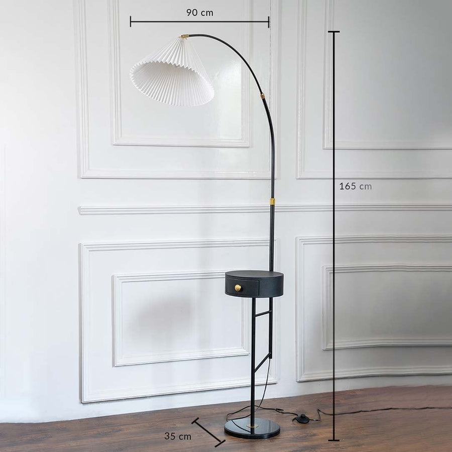 Product image showing the floor lamp dimensions 90 cm height and 35 cm base diameter showcasing its modern silhouette and stylish look.