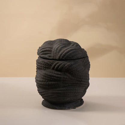 Incomum Black Ceramic Decorative Item White Background