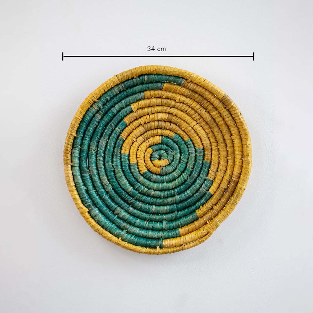 Green yellow wall basket with 34 cm diameter measurement shown for size reference and product dimensions.