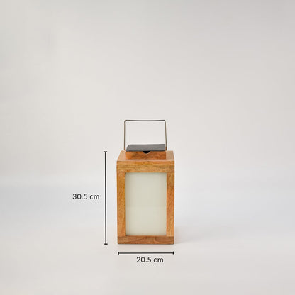 Wooden solar lantern dimensions shown – 30.5 cm height and 20.5 cm width – compact design with integrated solar top for easy placement.