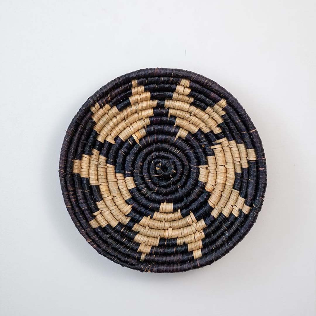 Knight Roar Handwoven Sea Grass Hanging Wall Basket - Black