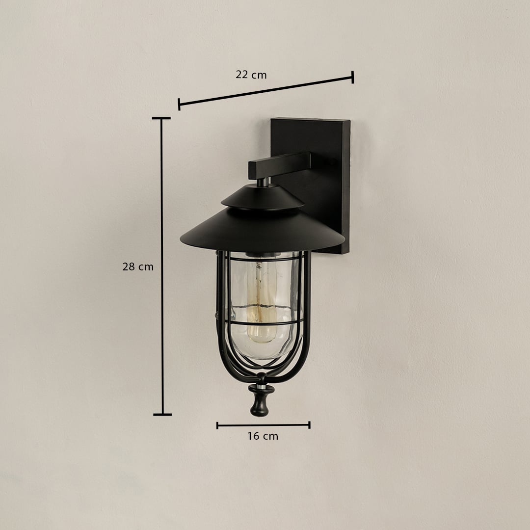 A black outdoor wall light shown clearly with measurements displaying height 28 cm width 16 cm and projection 22 cm providing accurate sizing for installation needs.