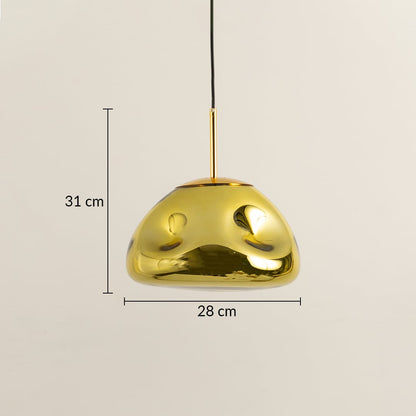 A gold metallic pendant light with clear size details measuring 31 cm height and 28 cm width for accurate placement and interior planning.