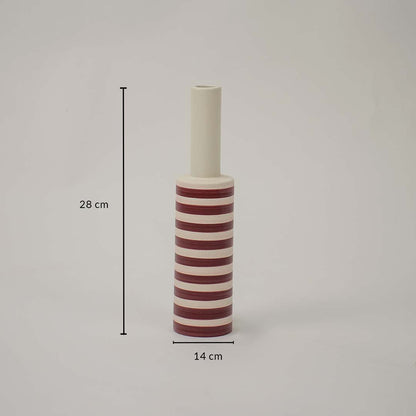 A striped decorative vase shown with measurements 28 cm height and 14 cm width clearly marked to provide an accurate understanding of its size and proportions.