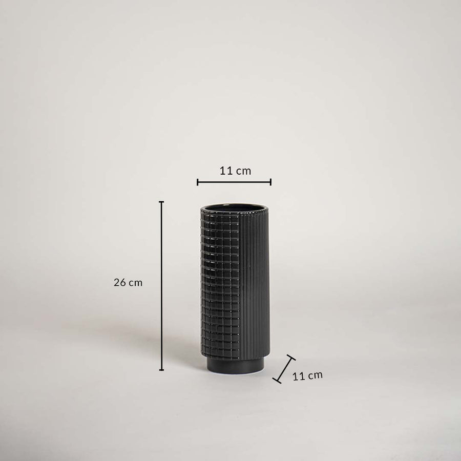 Black ceramic vase with 26 cm height and 11 cm width shown clearly for accurate size reference and home decor planning.
