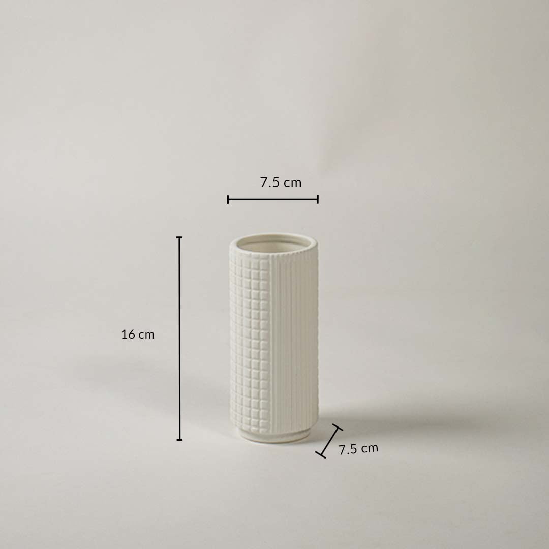 White ceramic textured vase with 16 cm height and 7.5 cm width shown for accurate size reference.