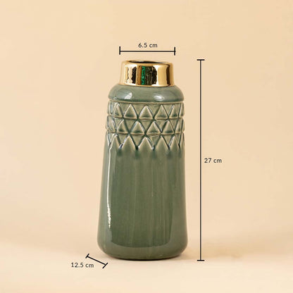 Green textured ceramic vase with a golden rim shown with visible measurements of 27 cm height 1 cm base width and 6 cm top diameter for clear size reference.