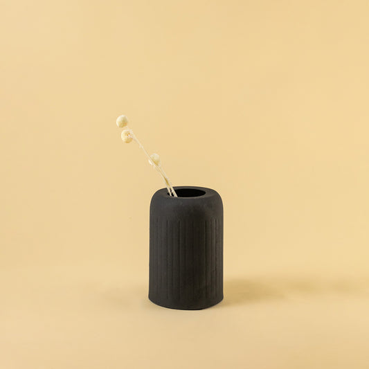 Papier Ridge Vase - Dark Grey