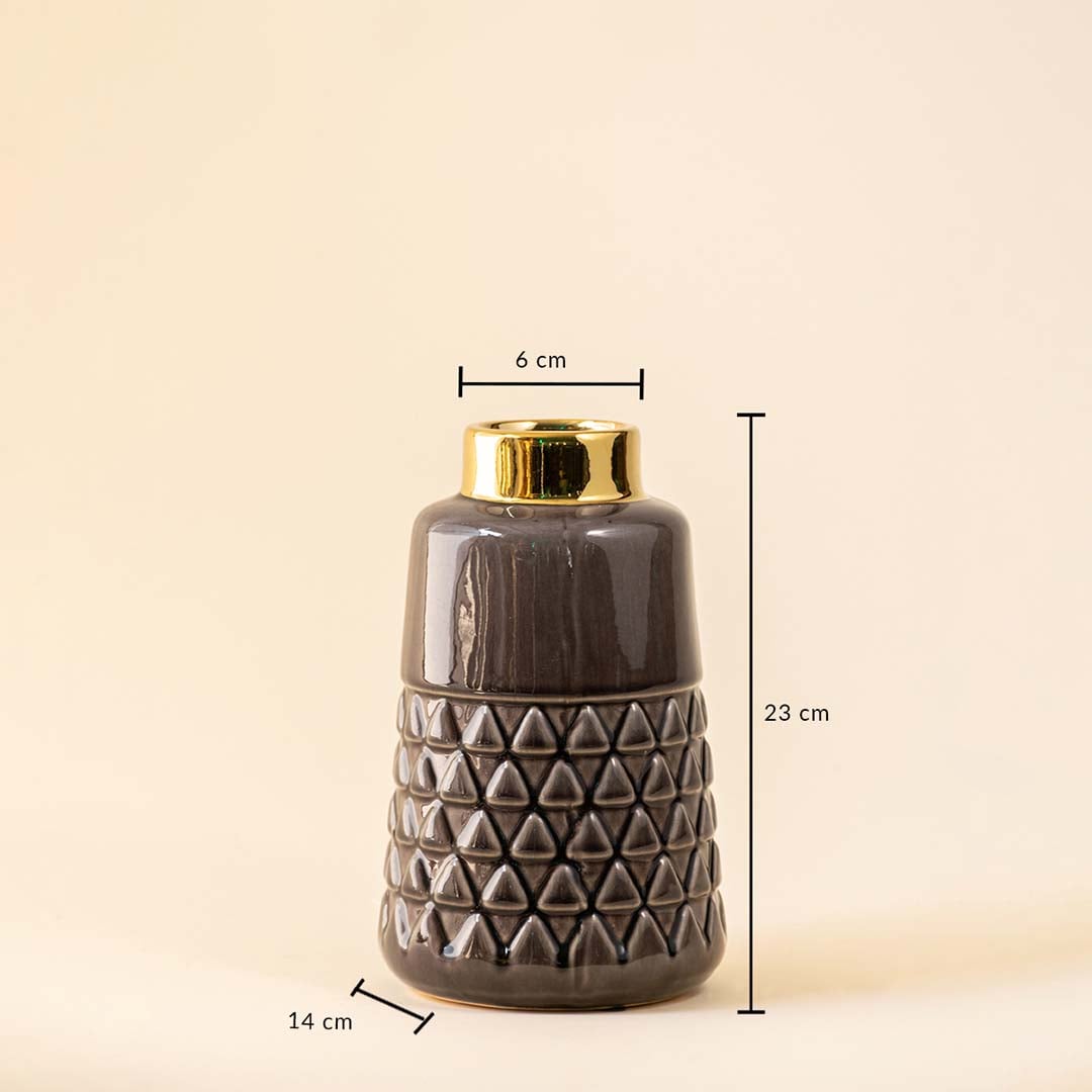 A ceramic vase with golden rim shown on a white background with dimensions clearly marked as 23 cm height 14 cm width at the base and 6 cm opening diameter.