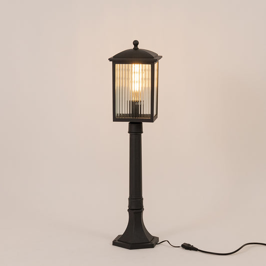 Retro Rectangular Outdoor Pole Light