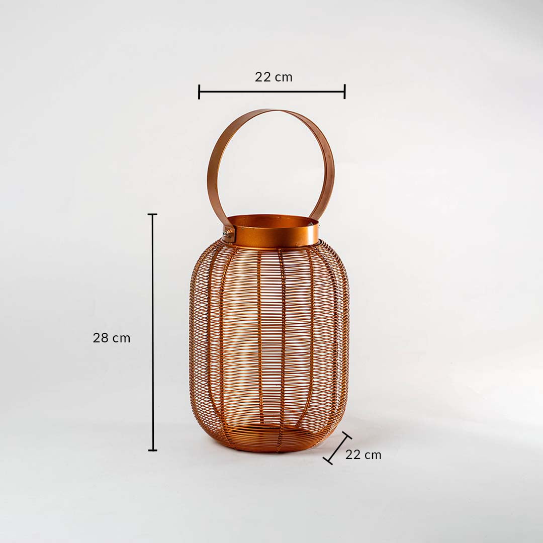 Copper wire mesh decorative lantern with circular handle showing dimensions of 28 cm height and 22 cm width on white background.