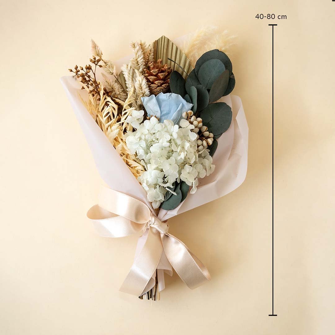 Infinity Rose bouquet dimensions 40–80 cm with preserved flowers and hydrangea.