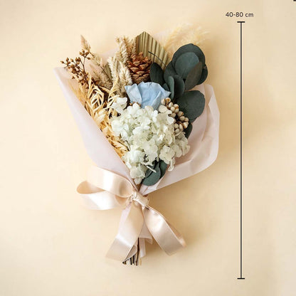 Infinity Rose bouquet dimensions 40–80 cm with preserved flowers and hydrangea.