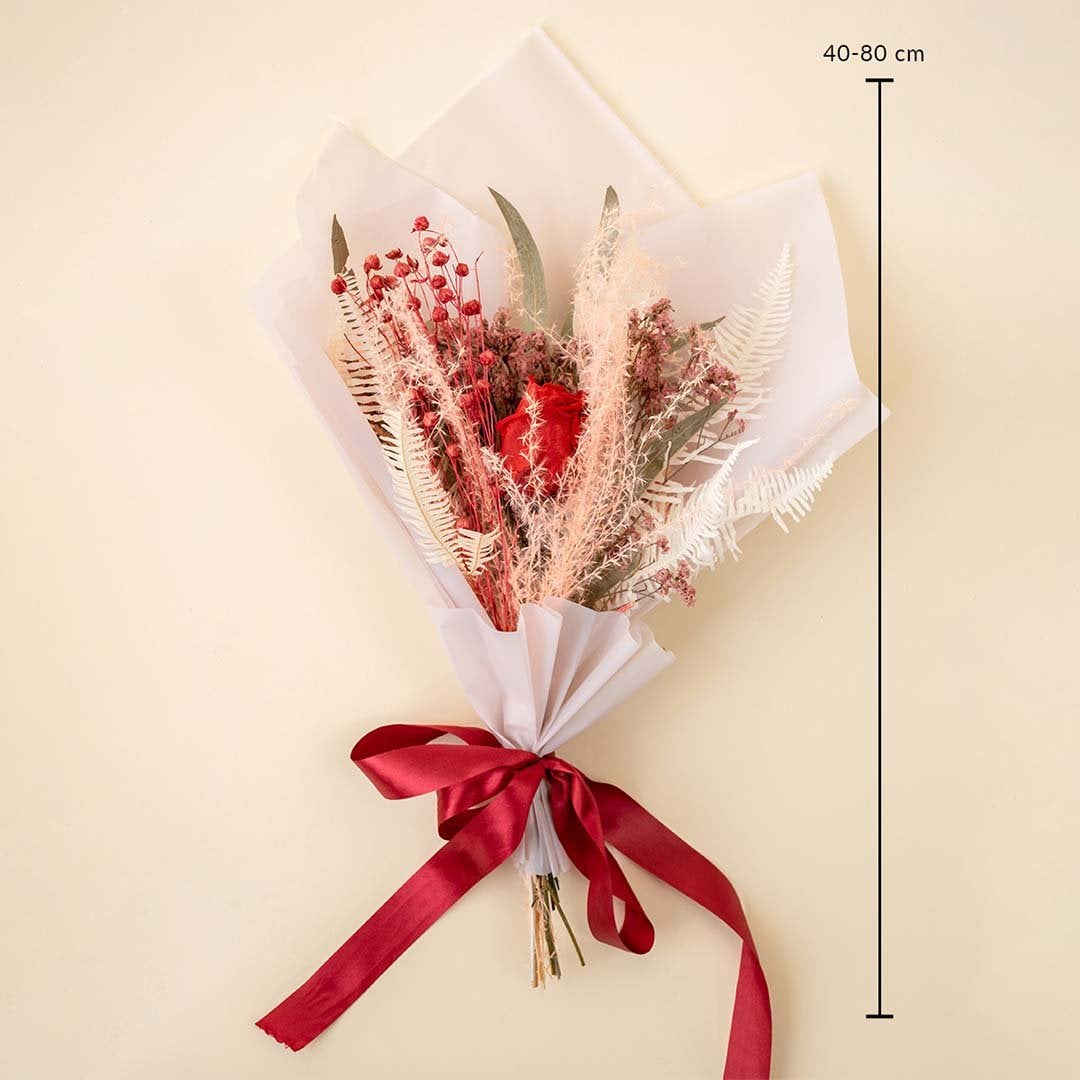 Infinity Rose Red bouquet with measurement guide 40–80 cm includes preserved hydrangea eucalyptus fern leaves and crystal grass.