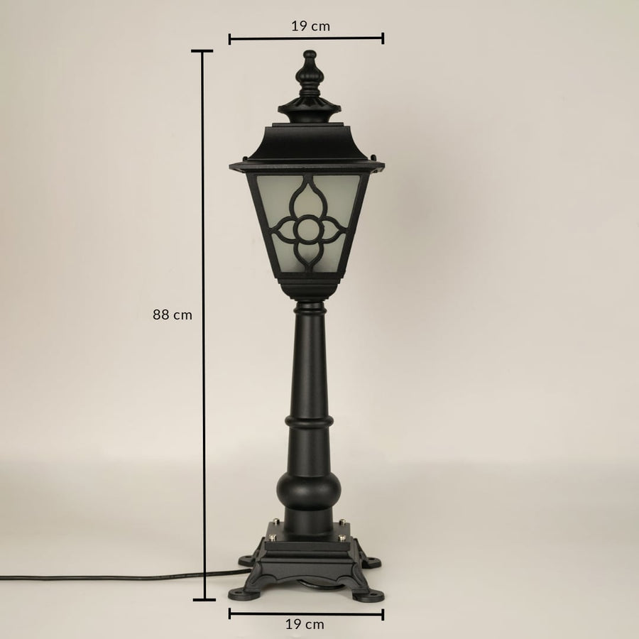A tall outdoor pillar lamp shown on a white background with all measurements clearly marked displaying a height of 88 cm a lantern width of 19 cm and a base width of 19 cm for accurate sizing.