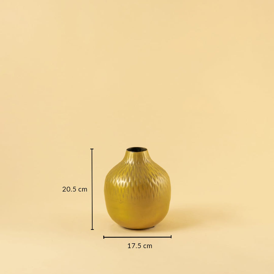 Gold hammered metal vase decor with 20.5 cm height and 17.5 cm width ideal for modern shelves tables and warm home styling.