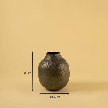 Brown hammered metal vase decor with 26 cm height and 21.5 cm width ideal for shelves tables and contemporary home styling.
