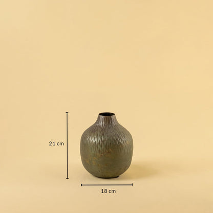 Brown hammered metal vase decor with 21 cm height and 18 cm width perfect for shelves tables and contemporary home styling.